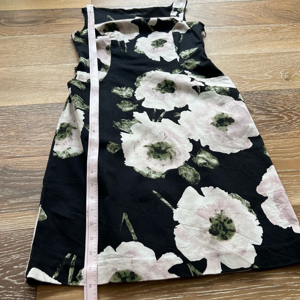 NINE WEST Floral Fitted Dress, sz.2 - Picture 7 of 8